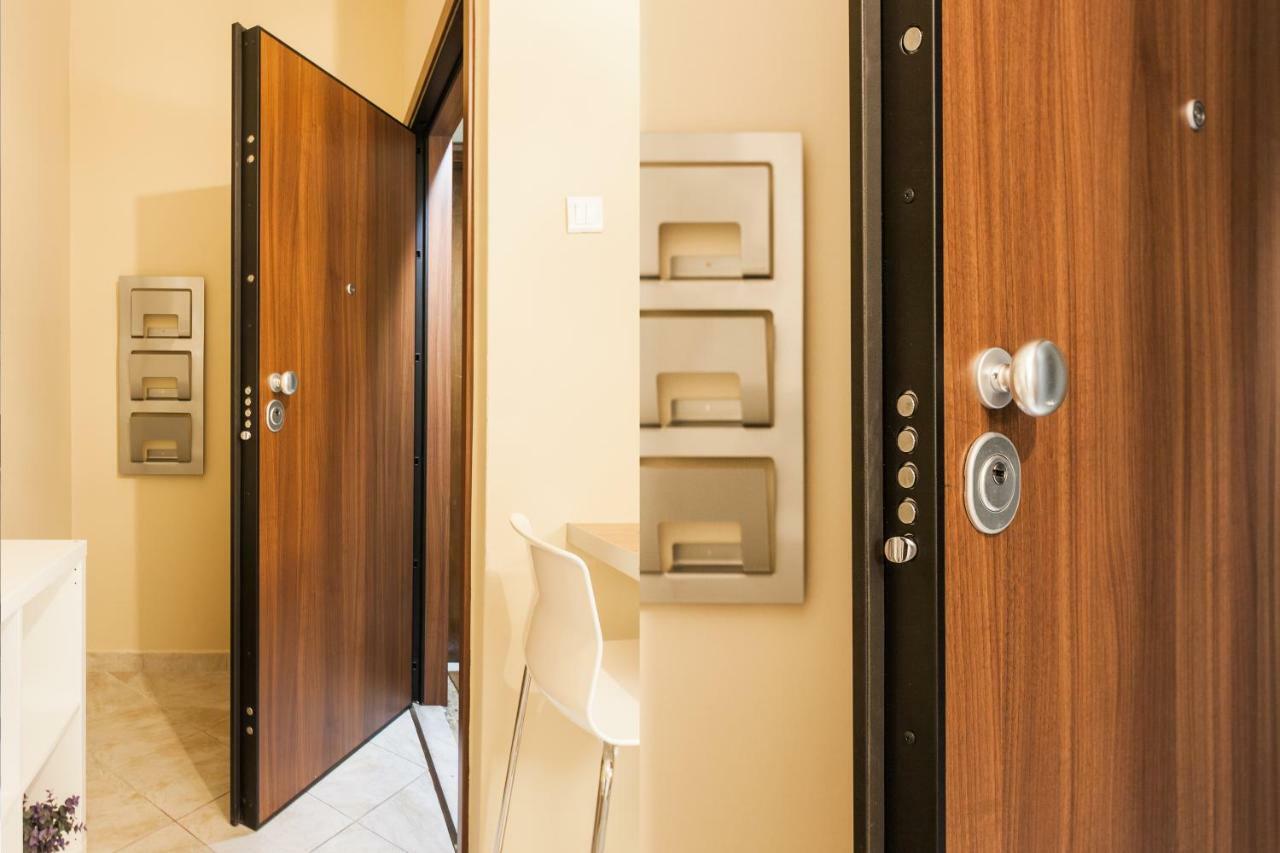 Central, Quiet, Cozy, Very Clean Private Apartment Close To Acropolis Athen Exterior foto